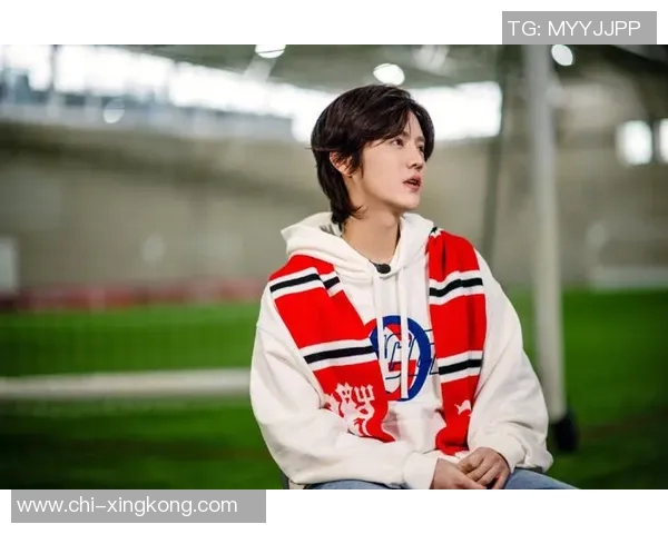 鹿晗在足球场上的表现如何他真的会踢足球吗